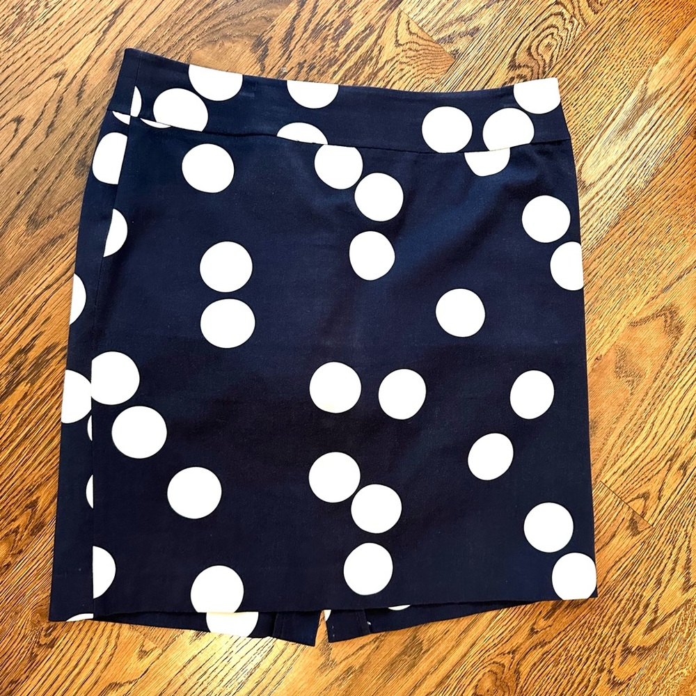 Banana republic navy polka dotted pencil skirt 14